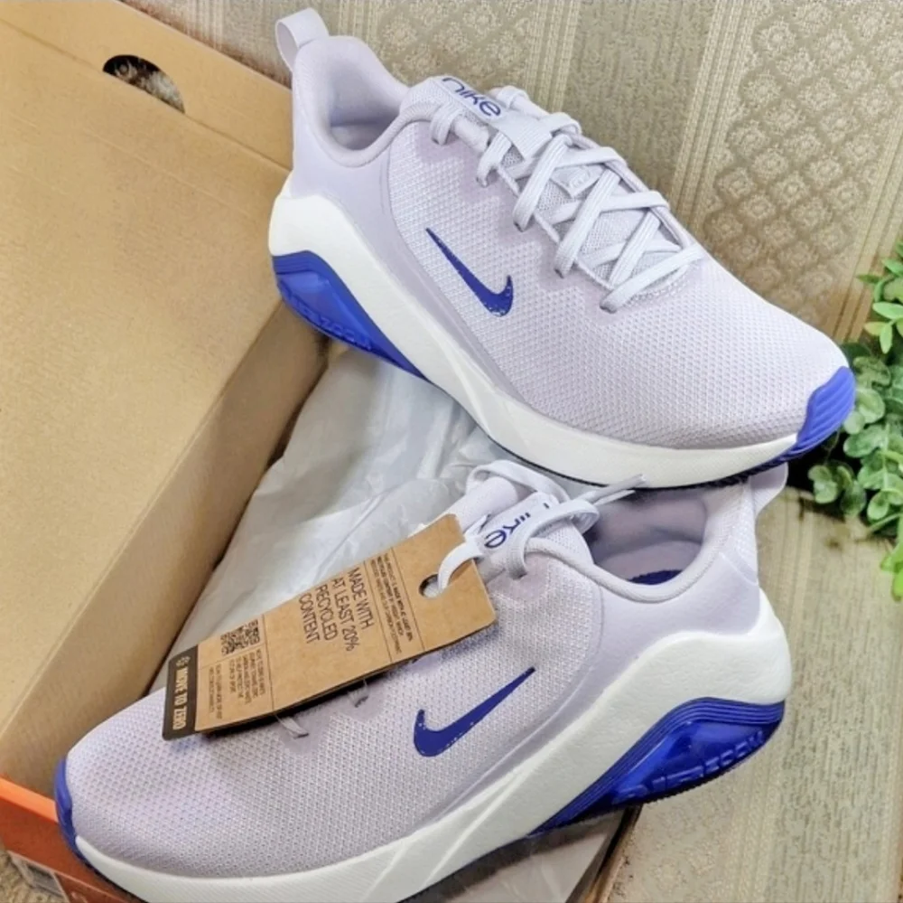NWT Nike Air Zoom Bella 7 Trainers - Picture 2 of 14